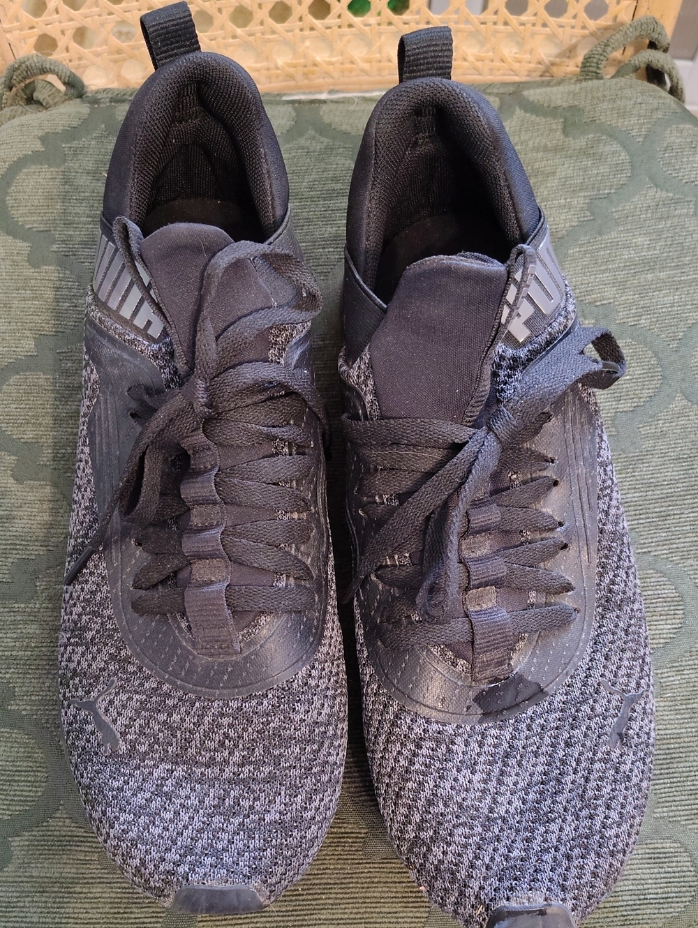 Puma Men’s Black/Grey Knit Running Sneakers